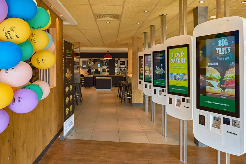 Self-Service Kiosk: What It Is And How It Works For Restaurants